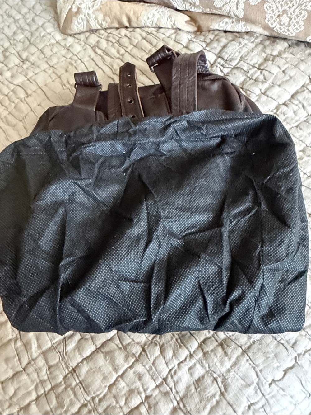 Men or women’s brown leather backpack in good condition supple clean interior - Picture 12 of 14